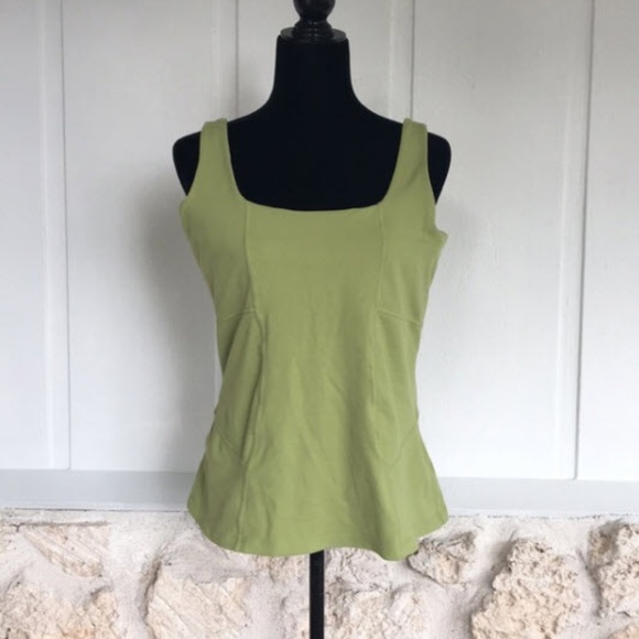 Athleta Tops - Athleta pea green workout tank